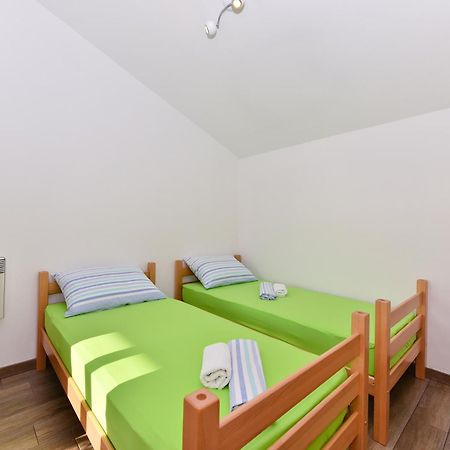 Apartmani Iva ヴィル 部屋 写真