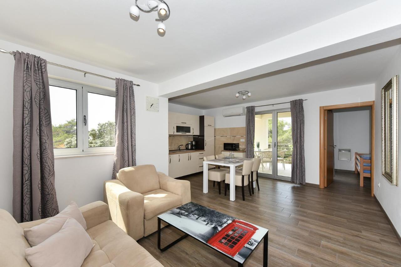 Apartmani Iva ヴィル エクステリア 写真