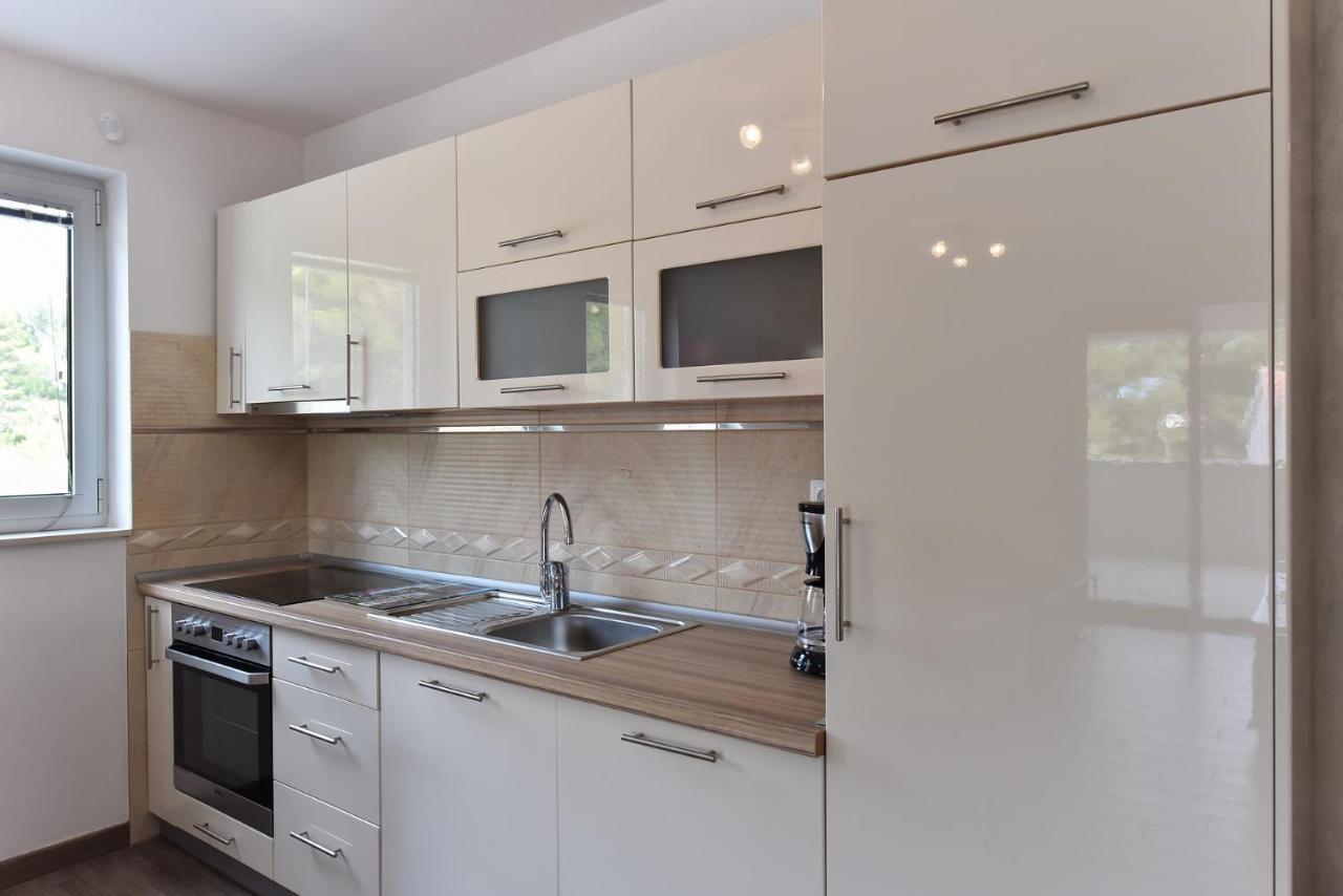 Apartmani Iva ヴィル エクステリア 写真